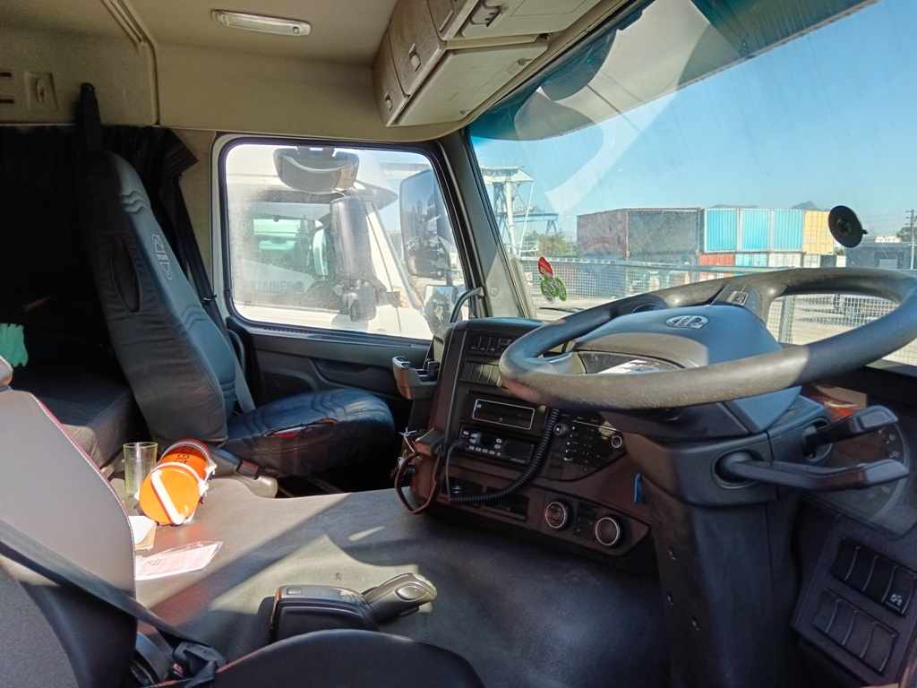 2016 VOLVO FMX 13 DOUBLE AXLE thumbnail 5
