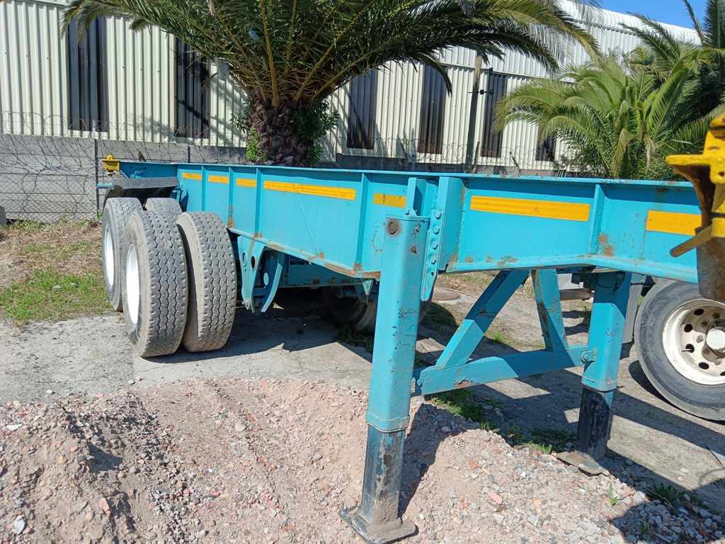 1985 HENRED FRUEHAUF DOUBLE AXLE SKELETAL thumbnail 2