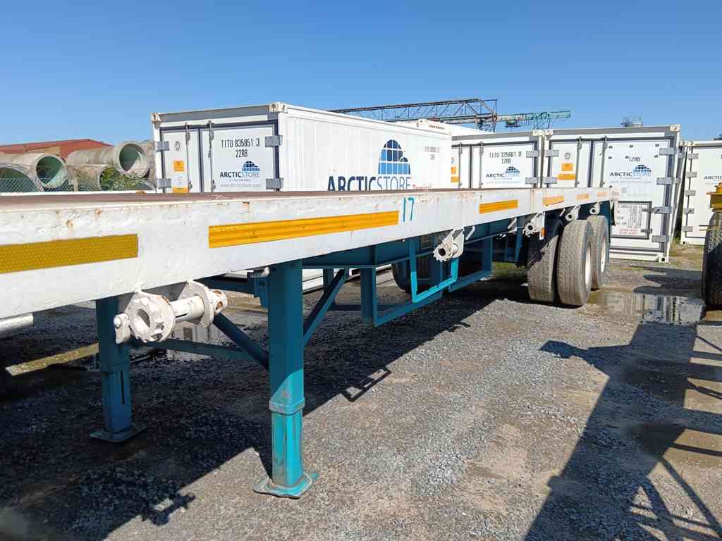 1983 CARAVETTE 12M FLAT DECK DOUBLE AXLE