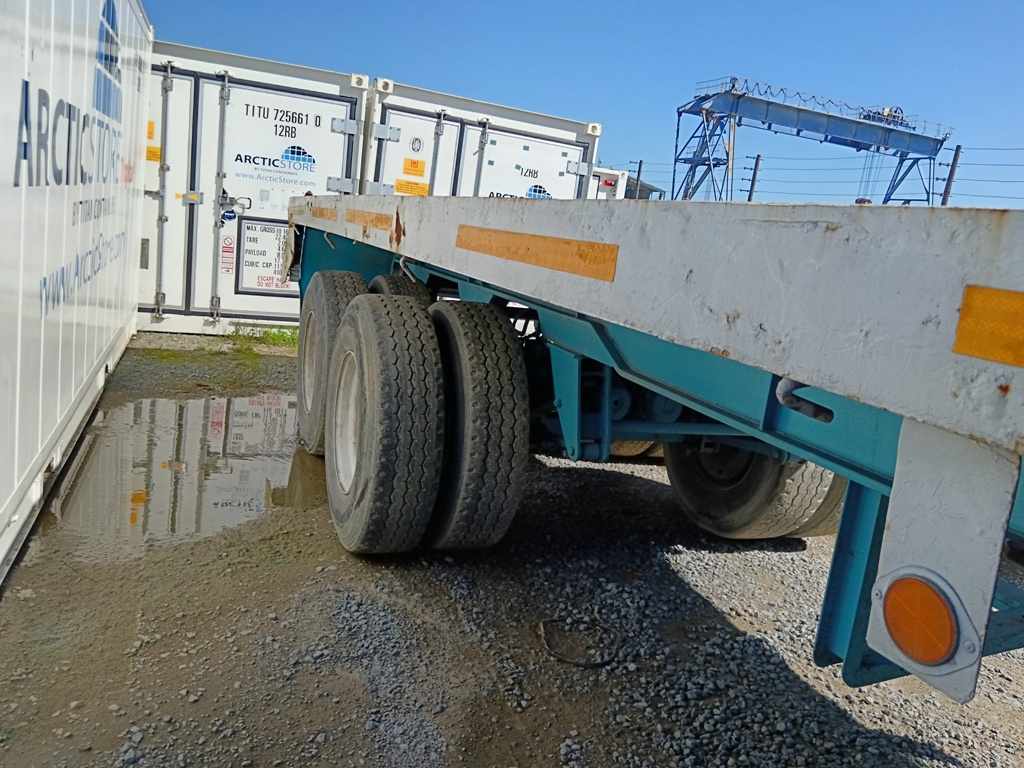 1983 CARAVETTE 12M FLAT DECK DOUBLE AXLE thumbnail 2
