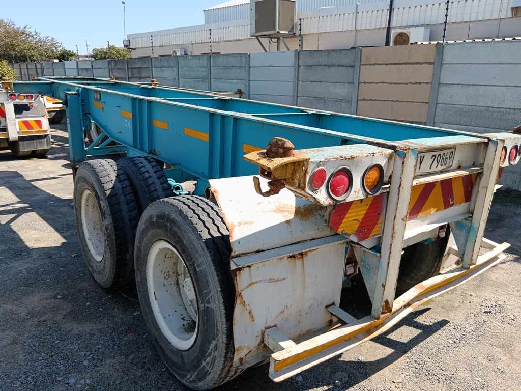 1981 HENRED FRUEHAUF DOUBLE AXLE SKELETAL thumbnail 4