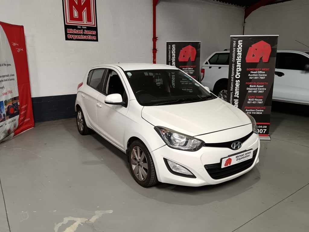 2014 HYUNDAI i20 1.4D thumbnail 3