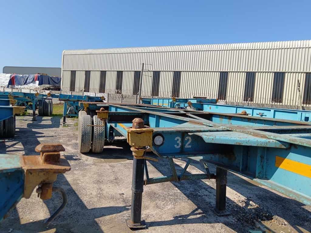 2003 HENRED FRUEHAUF DOUBLE AXLE SKELETAL thumbnail 2