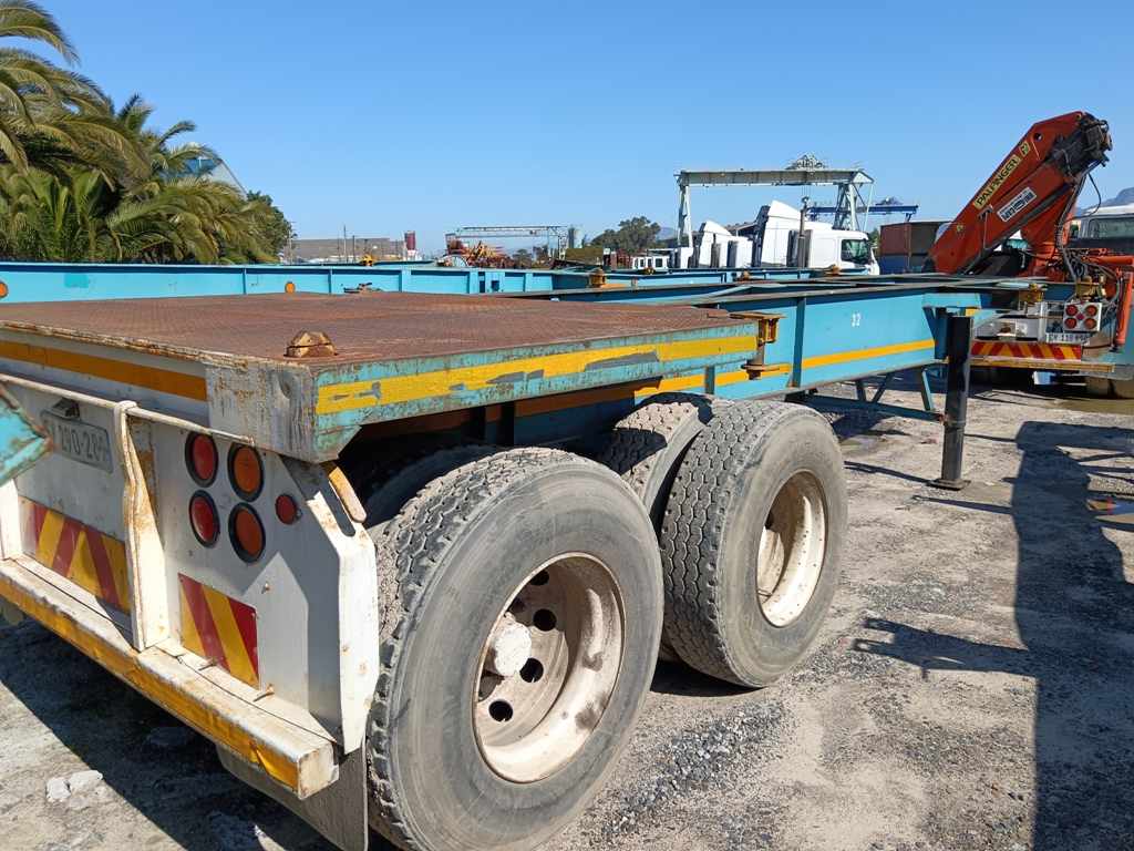 2003 HENRED FRUEHAUF DOUBLE AXLE SKELETAL thumbnail 3