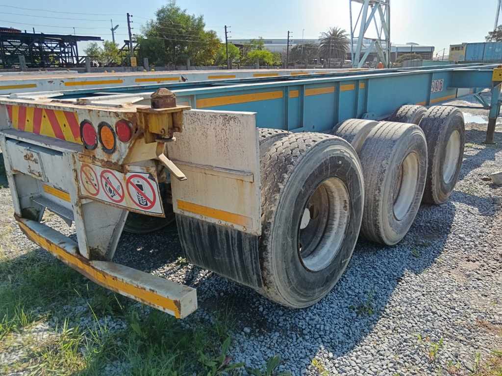 1980 HENRED FRUEHAUF TRI-AXLE SKELETAL thumbnail 4