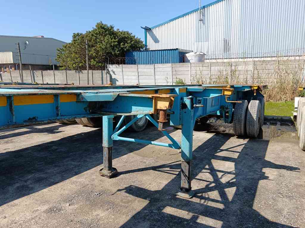 2013 CTS DOUBLE AXLE SKELETAL