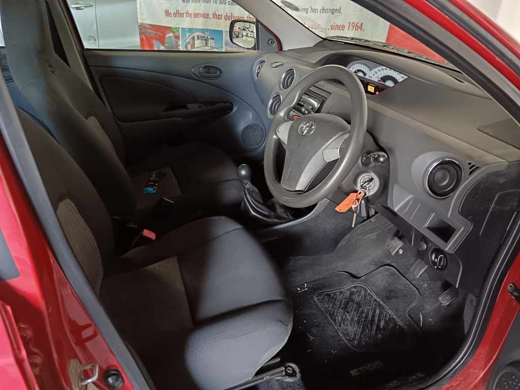 2012 TOYOTA ETIOS 1.5 thumbnail 7