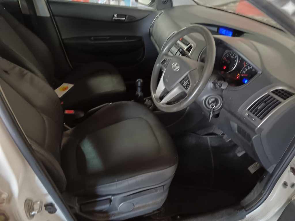 2014 HYUNDAI i20 1.2 thumbnail 7