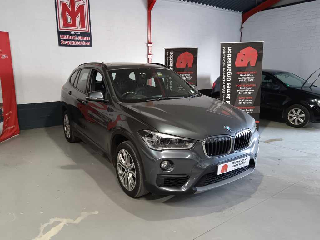 2019 BMW X1 sDRIVE18i A/T thumbnail 3