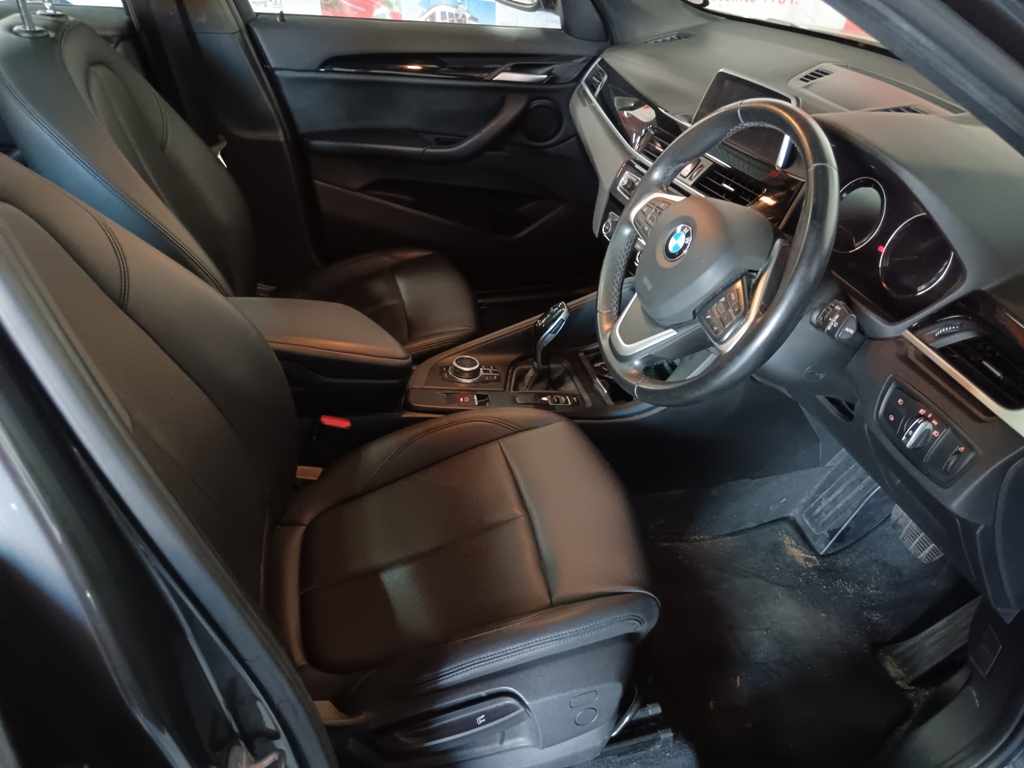 2019 BMW X1 sDRIVE18i A/T thumbnail 7