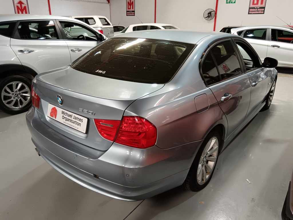 2012 BMW 320i A/T (NON RUNNER) thumbnail 5