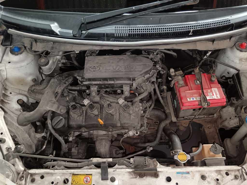 2015 TOYOTA ETIOS 1.5 thumbnail 9