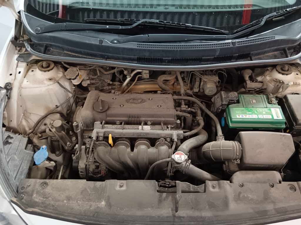 2014 HYUNDAI ACCENT 1.6 thumbnail 9