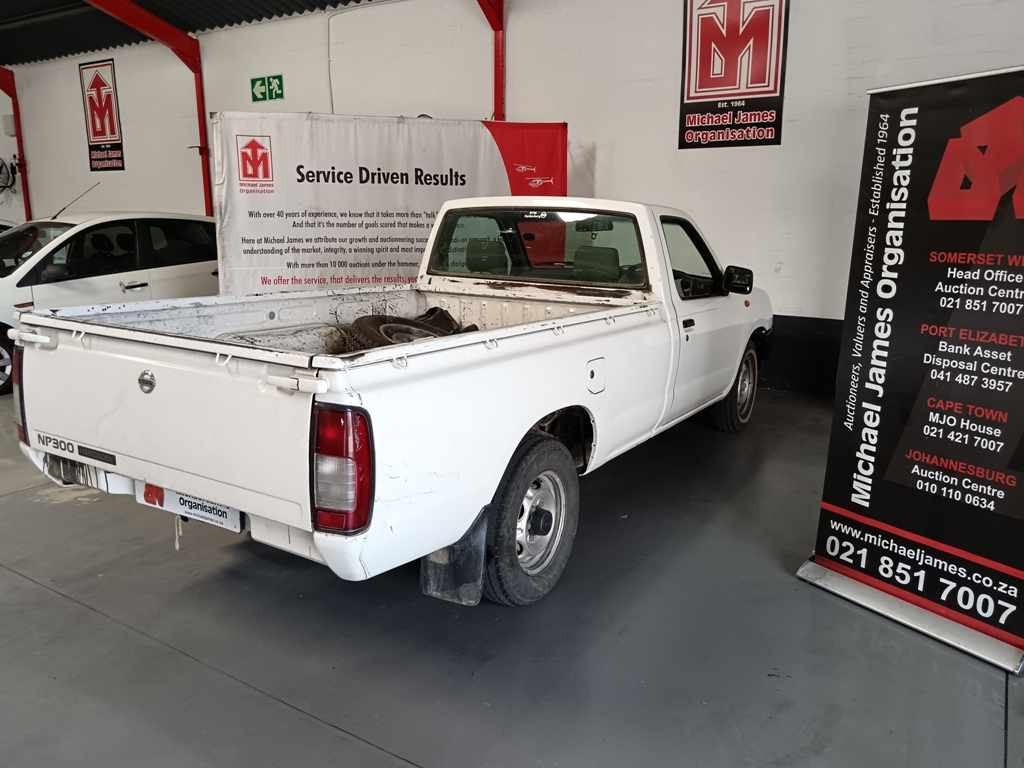 2020 NISSAN NP300 HARDBODY 2.5 TDI P/U S/C thumbnail 5