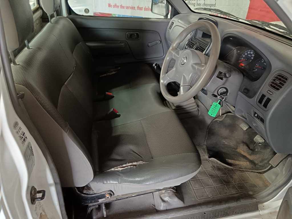 2020 NISSAN NP300 HARDBODY 2.5 TDI P/U S/C thumbnail 7