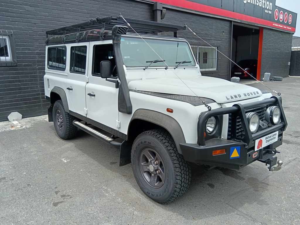 2013 LAND ROVER DEFENDER 110 2.2D thumbnail 3