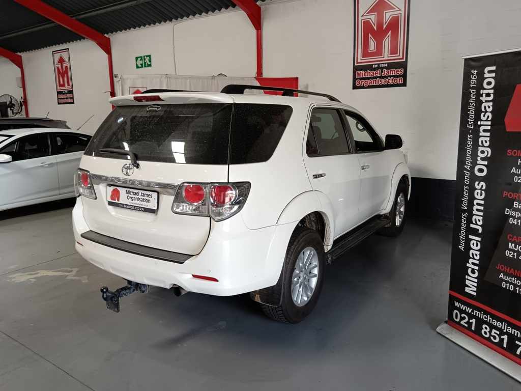 2014 TOYOTA FORTUNER 2.5 D-4D thumbnail 5