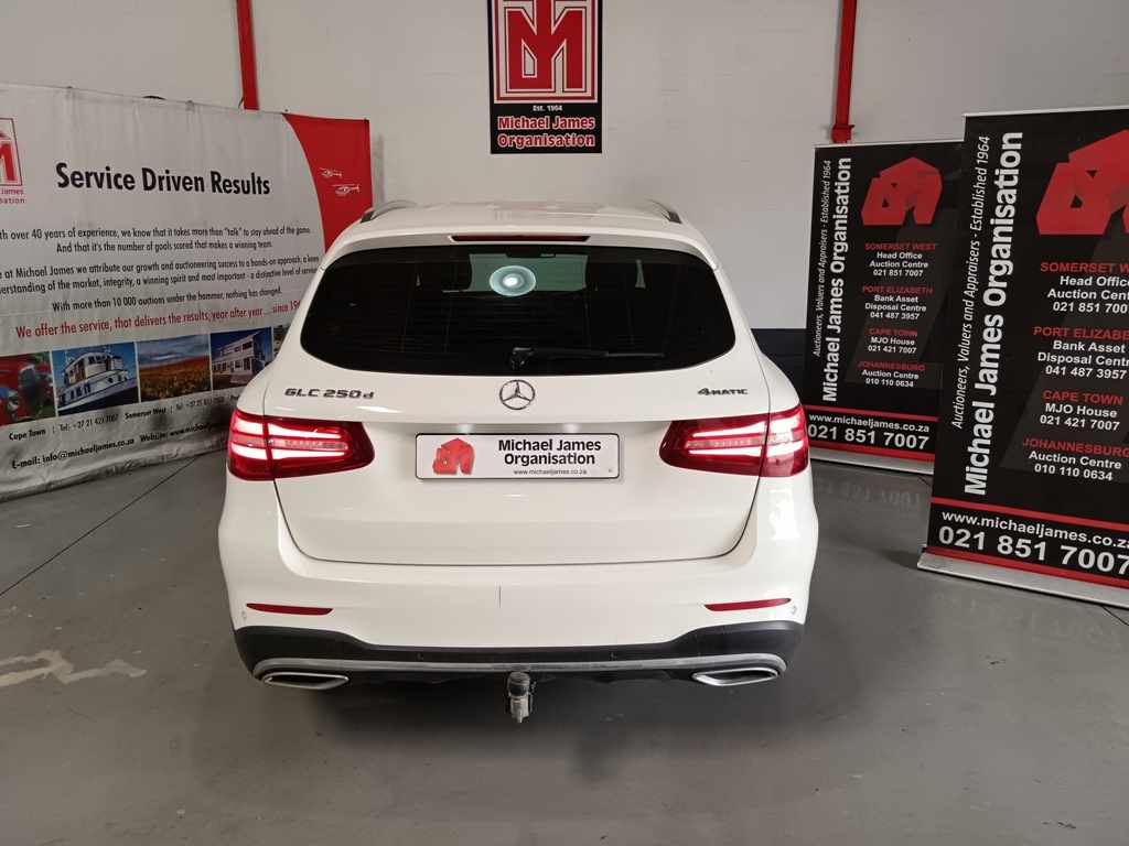 2016 MERCEDES-BENZ GLC 250d thumbnail 4