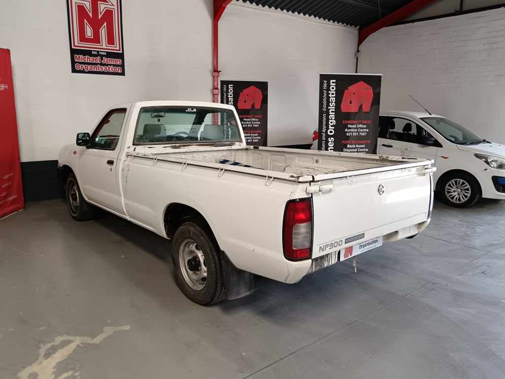 2020 NISSAN NP300 HARDBODY 2.5 TDi P/U S/C thumbnail 6