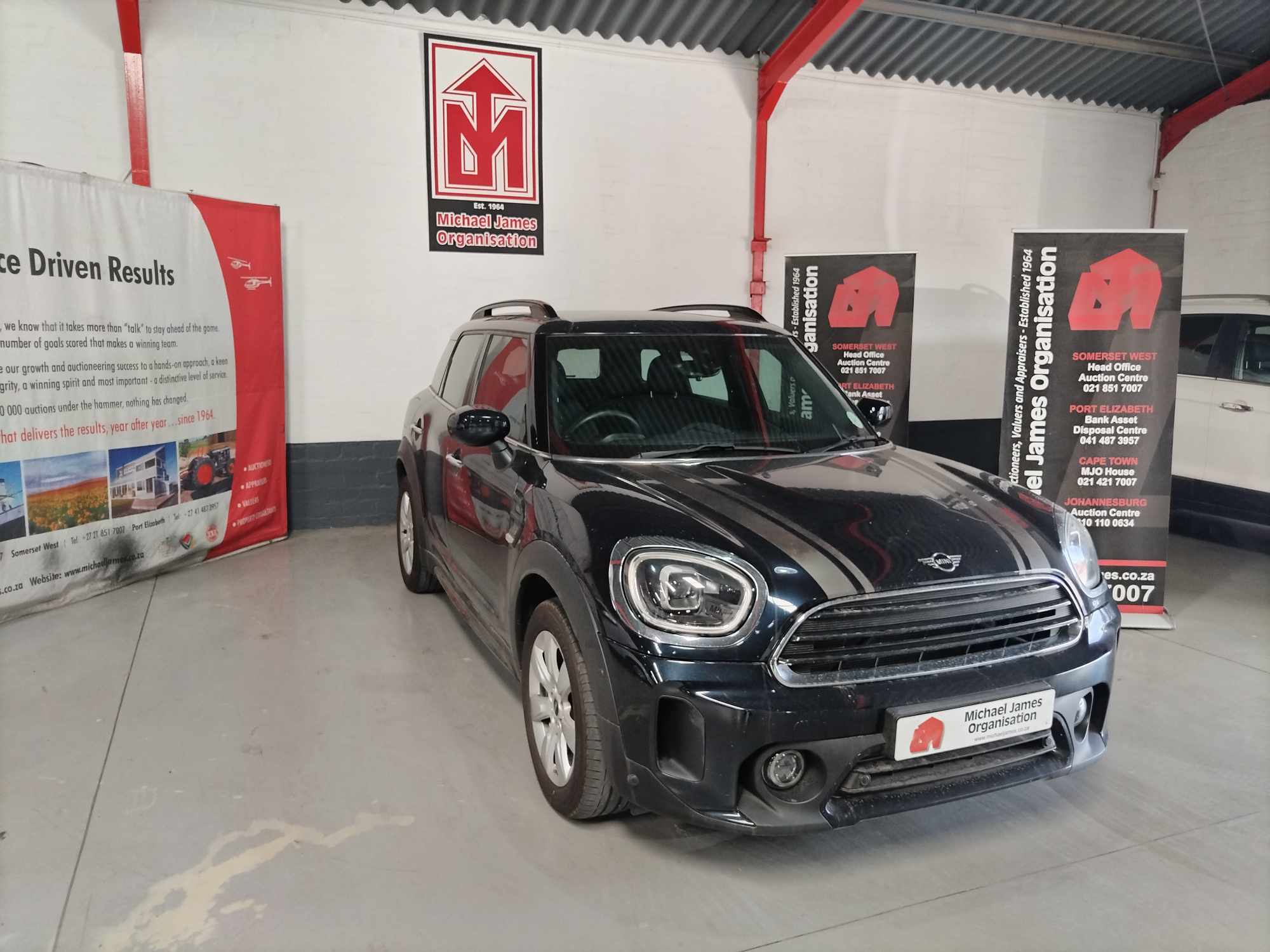 2022 MINI COOPER COUNTRYMAN A/T thumbnail 3