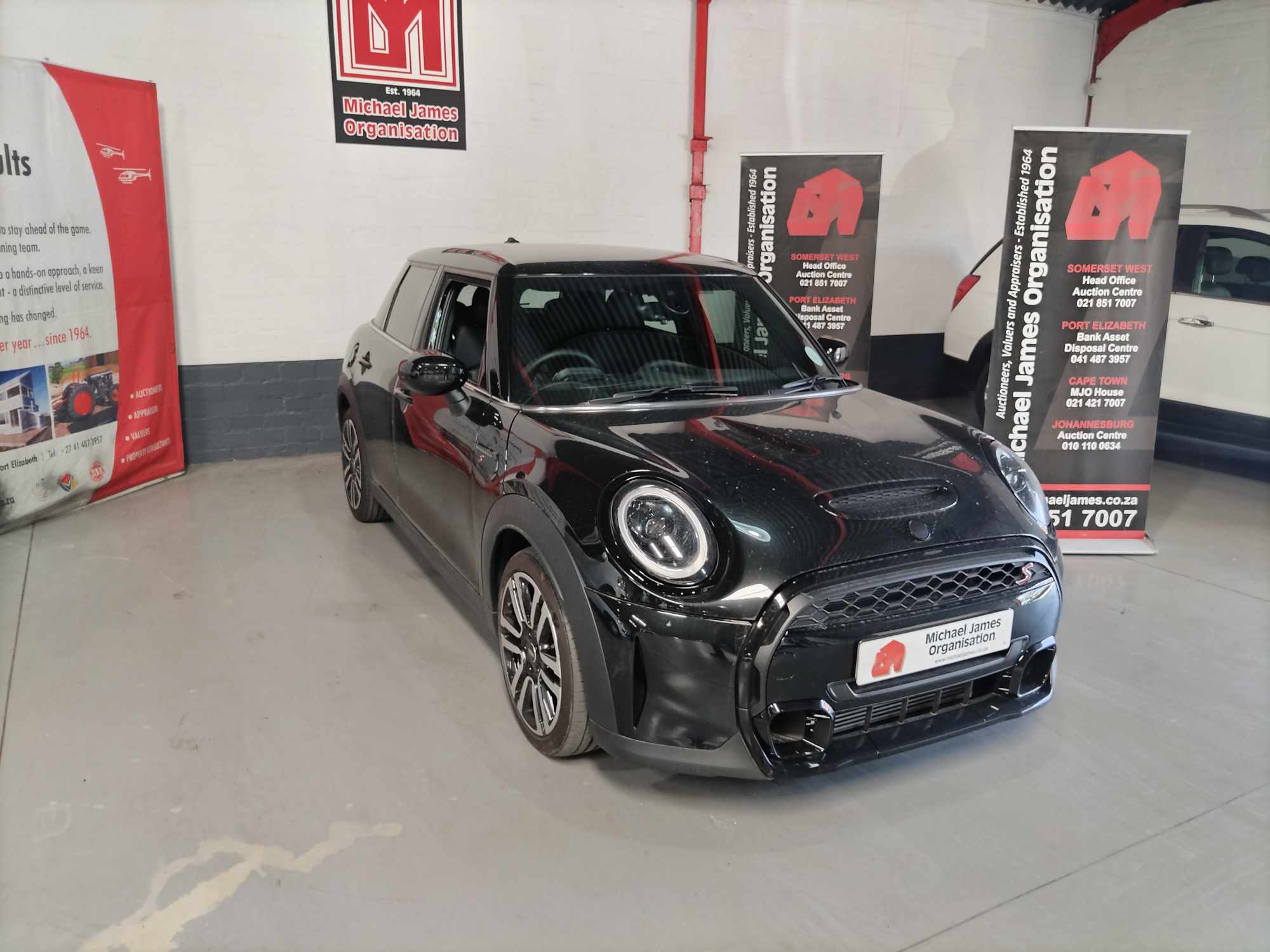 2022 MINI COOPER S A/T thumbnail 3