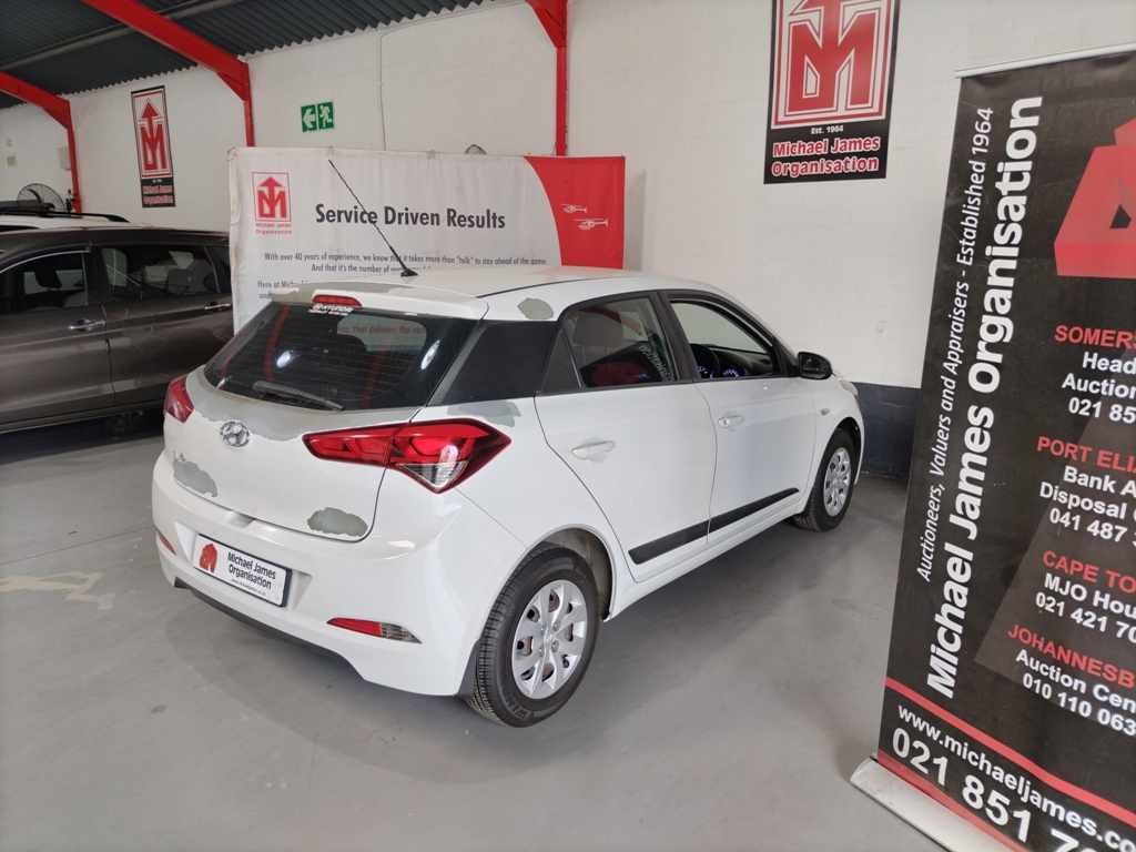 2016 HYUNDAI i20 thumbnail 5