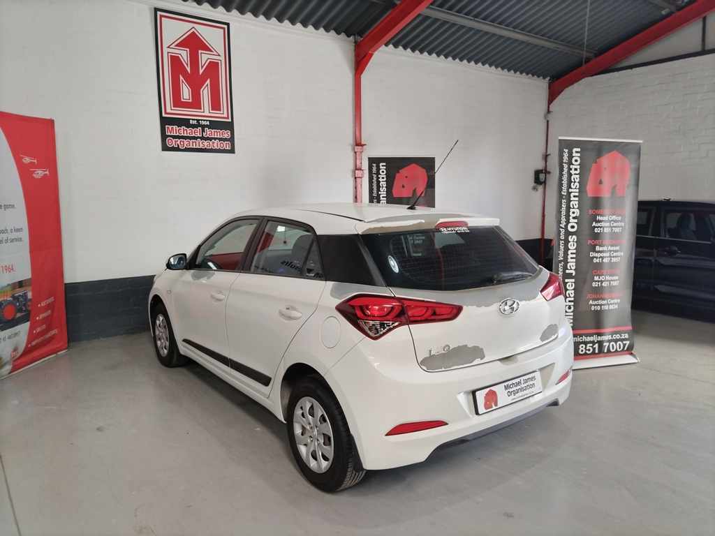 2016 HYUNDAI i20 thumbnail 6