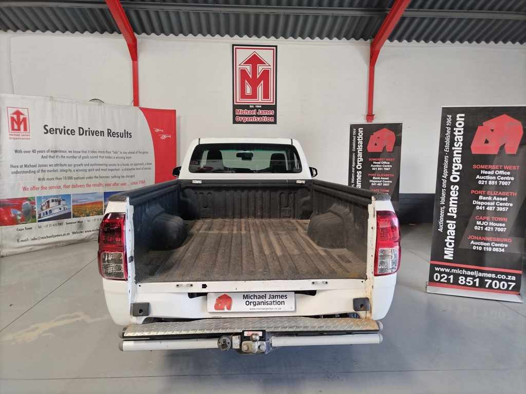 2021 TOYOTA HILUX 2.0 thumbnail 4