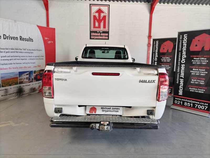 2021 TOYOTA HILUX 2.4 thumbnail 4