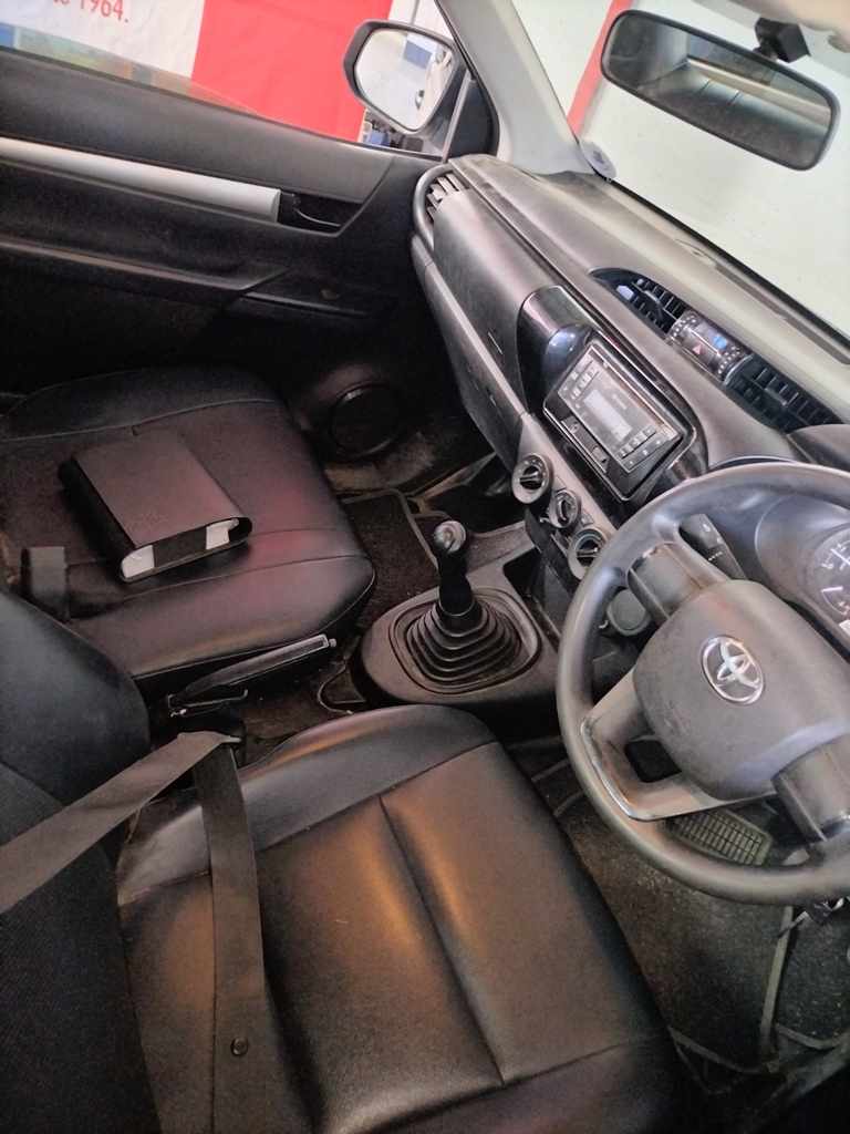 2021 TOYOTA HILUX 2.4 thumbnail 7