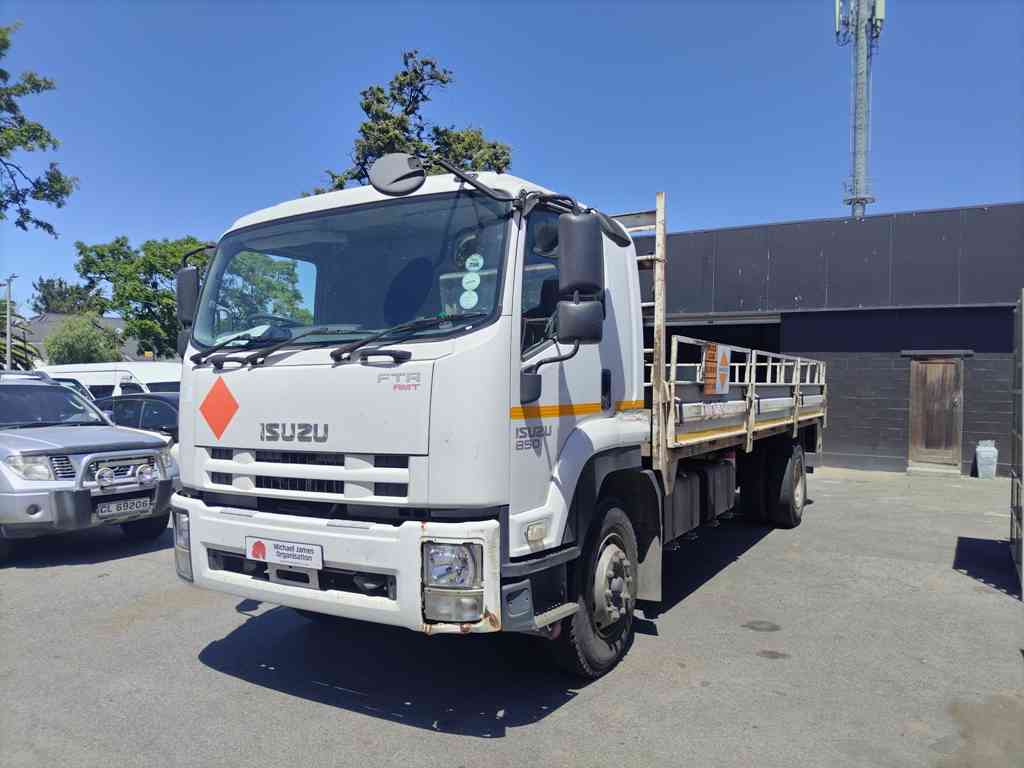 2018 ISUZU FTR 850 TRUCK
