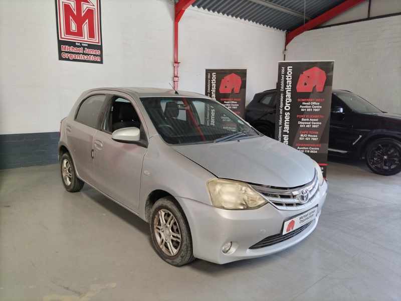 2016 TOYOTA ETIOS 1.5 thumbnail 3