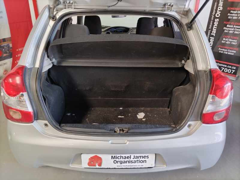 2016 TOYOTA ETIOS 1.5 thumbnail 7