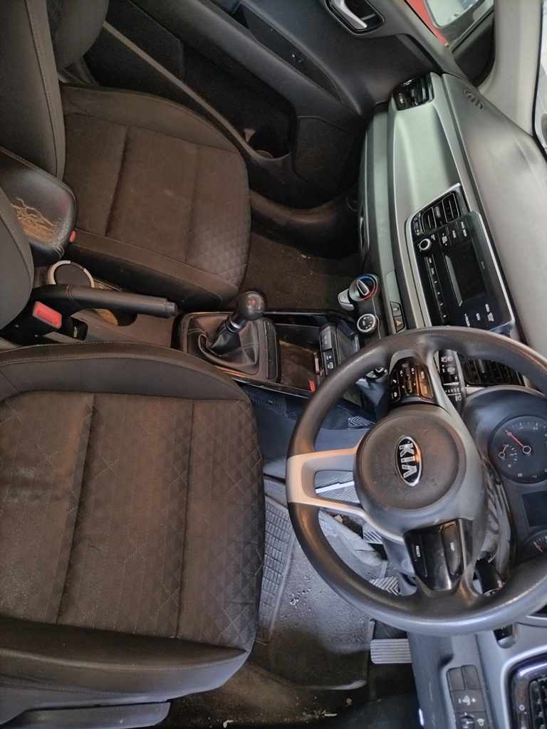 2017 KIA RIO 1.2 thumbnail 9