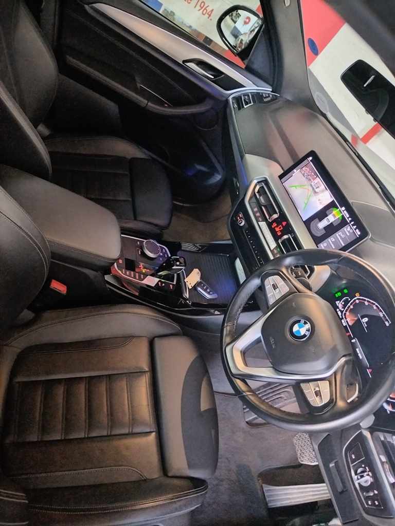 2022 BMW X3 xDRIVE thumbnail 9