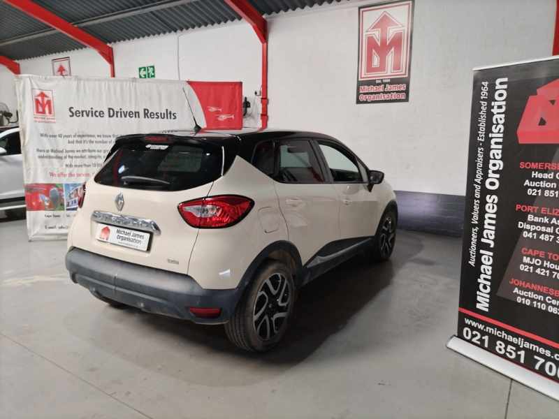 2016 RENAULT CAPTUR 900T thumbnail 5