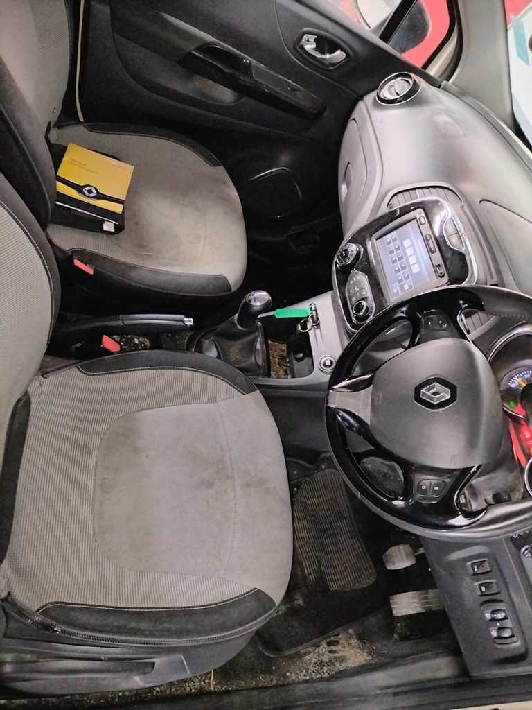 2016 RENAULT CAPTUR 900T thumbnail 9