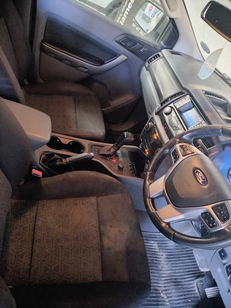 2018 FORD RANGER 2.2TDCi thumbnail 9