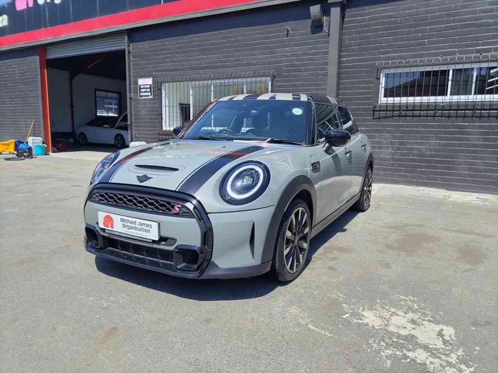 2023 MINI COOPER S 5DR A/T