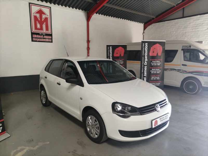 2015 VOLKSWAGEN POLO UTILITY thumbnail 3