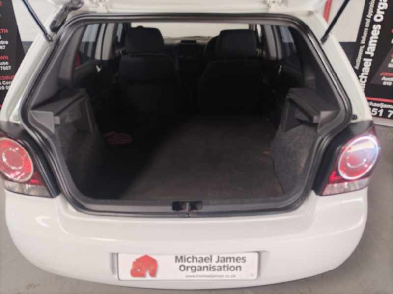 2015 VOLKSWAGEN POLO UTILITY thumbnail 7