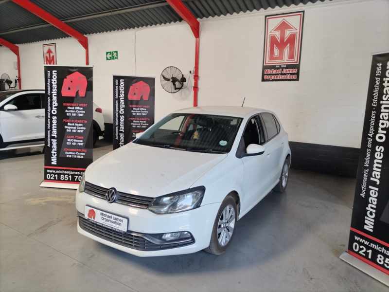 2015 VOLKSWAGEN POLO thumbnail 2