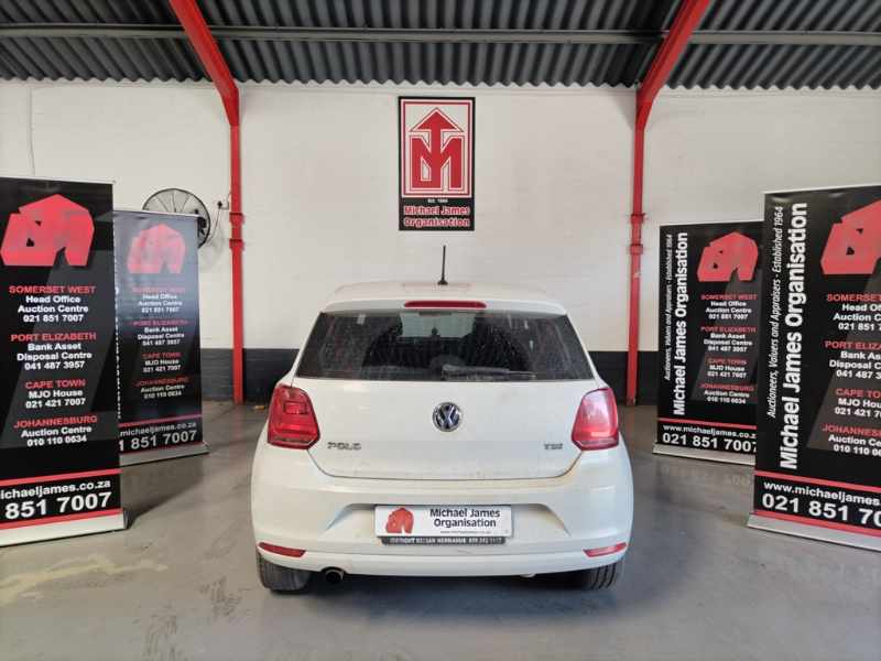 2015 VOLKSWAGEN POLO thumbnail 4