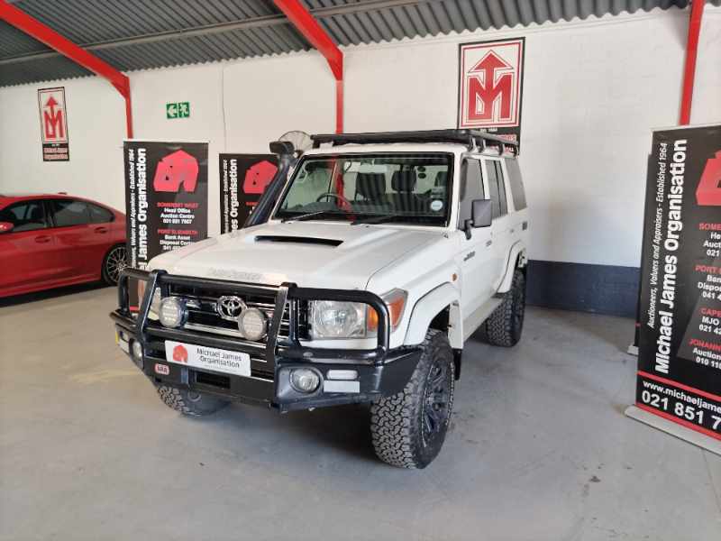 2014 TOYOTA LANDCRUISER 76 4.5D thumbnail 2