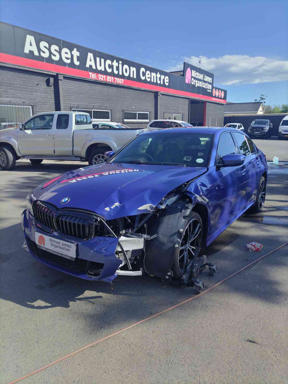 2022 BMW 320i M SPORT
