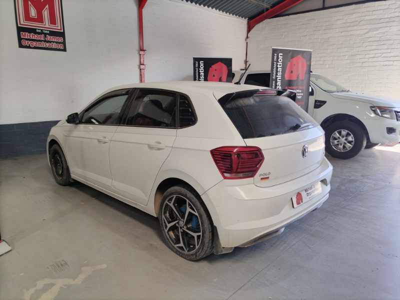2018 VOLKWAGEN POLO 1.0 thumbnail 6