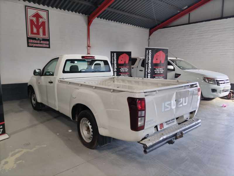 2023 ISUZU D-MAX 250C thumbnail 6