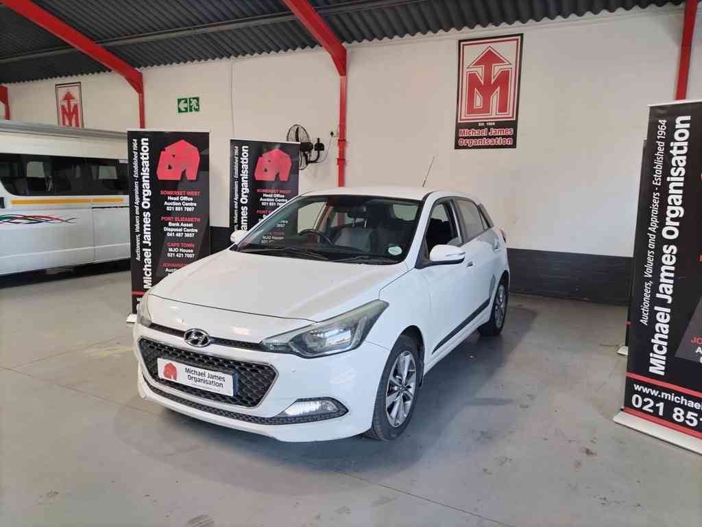 2015 HYUNDAI i20 1.4