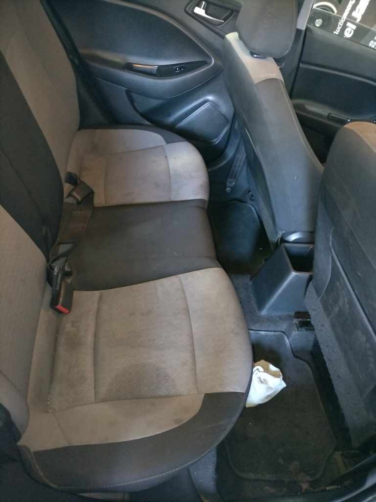 2015 HYUNDAI i20 1.4 thumbnail 8