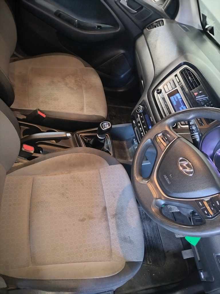 2015 HYUNDAI i20 1.4 thumbnail 9
